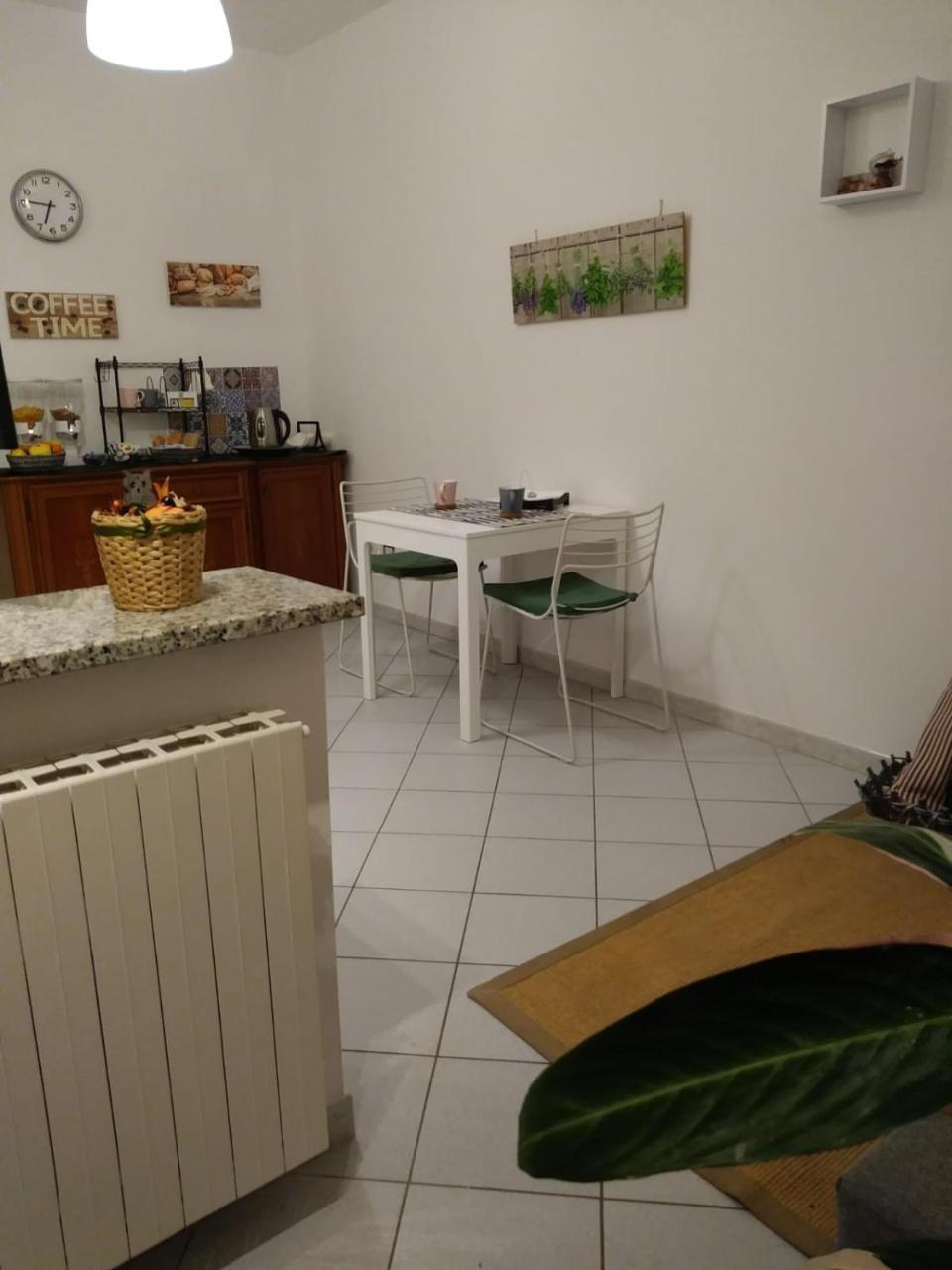 Angy House Apartment Iolanda di Savoia ภายนอก รูปภาพ